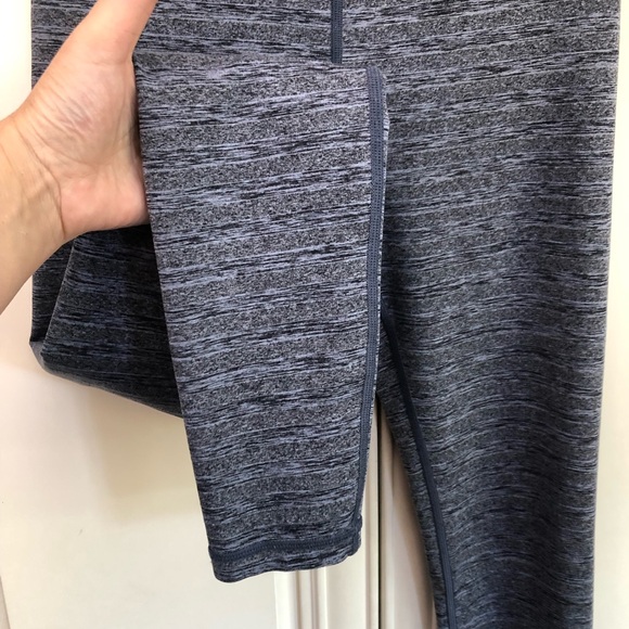 Ivivva by Lululemon reversible girls leggings 🍋 - Picture 4 of 12